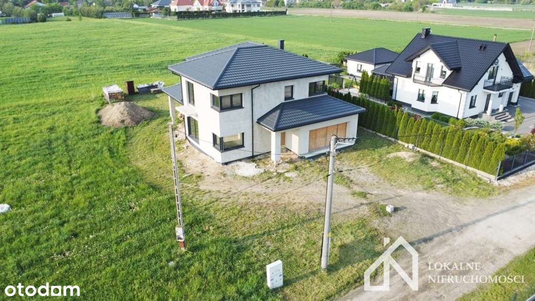 Nowoczesna, elegancka willa w miejscowości Brzozów-Kolonia na sprzedaż-15