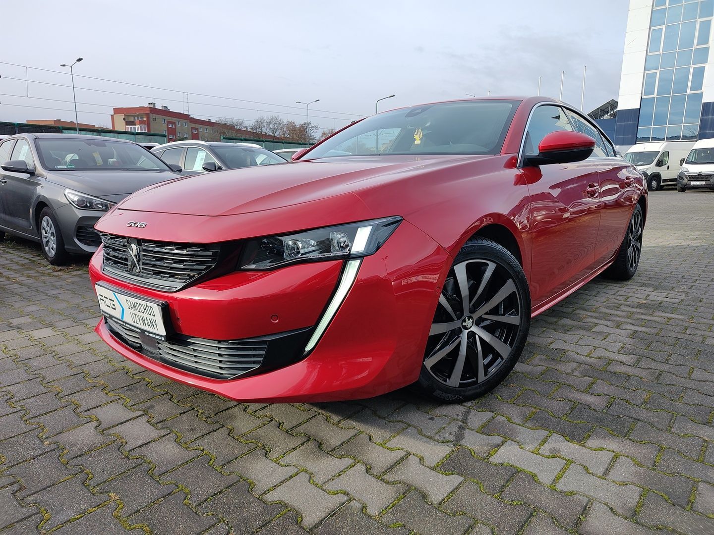 2.0 BlueHDi Allure S&S EAT8 163KM Salon PL