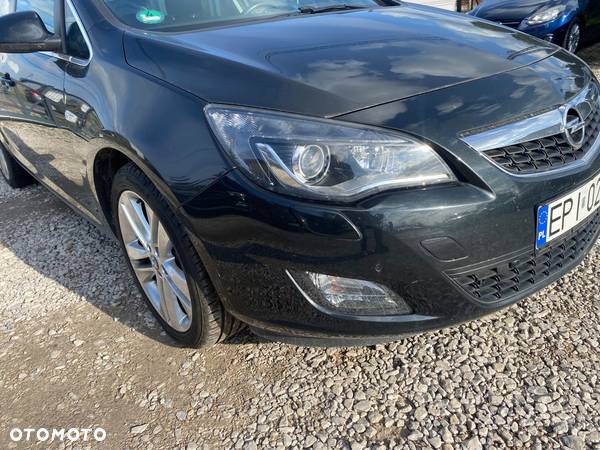 Opel Astra 1.4 Turbo Sports Tourer - 26