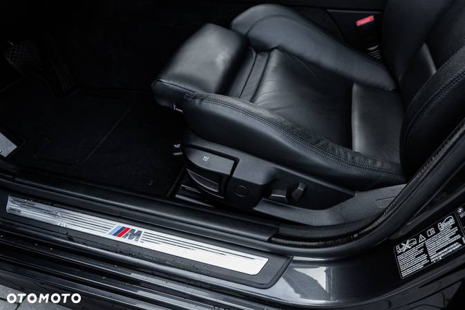 BMW Seria 5 530d xDrive Touring Sport-Aut - 18