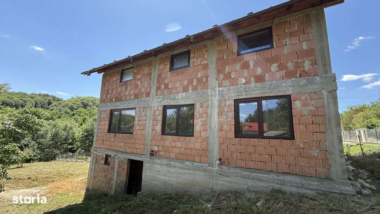 Casa noua in Arges Com. Merisani la 15 min de Pitesti! - Imagine principală: 3/19