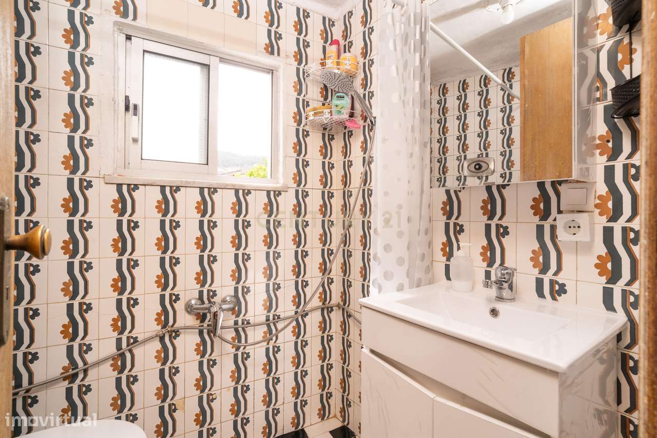 Moradia T2 em São Frutuoso, Ceira-10