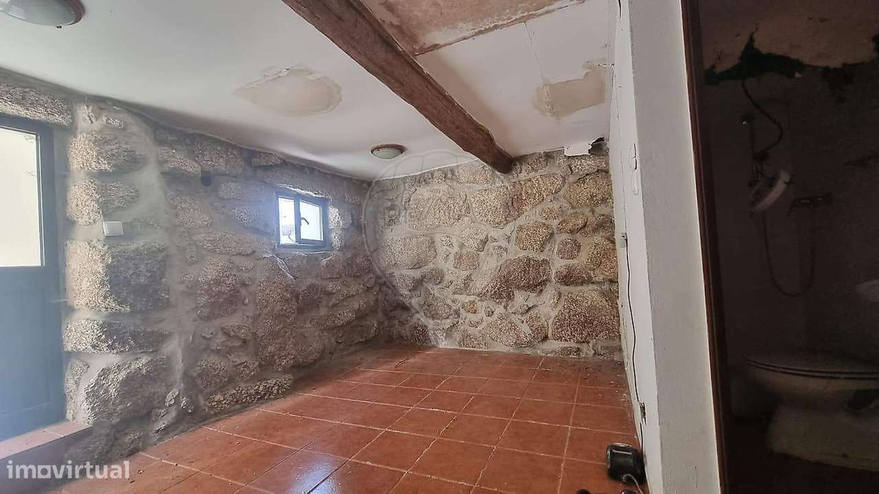 Moradia T2 para venda-20