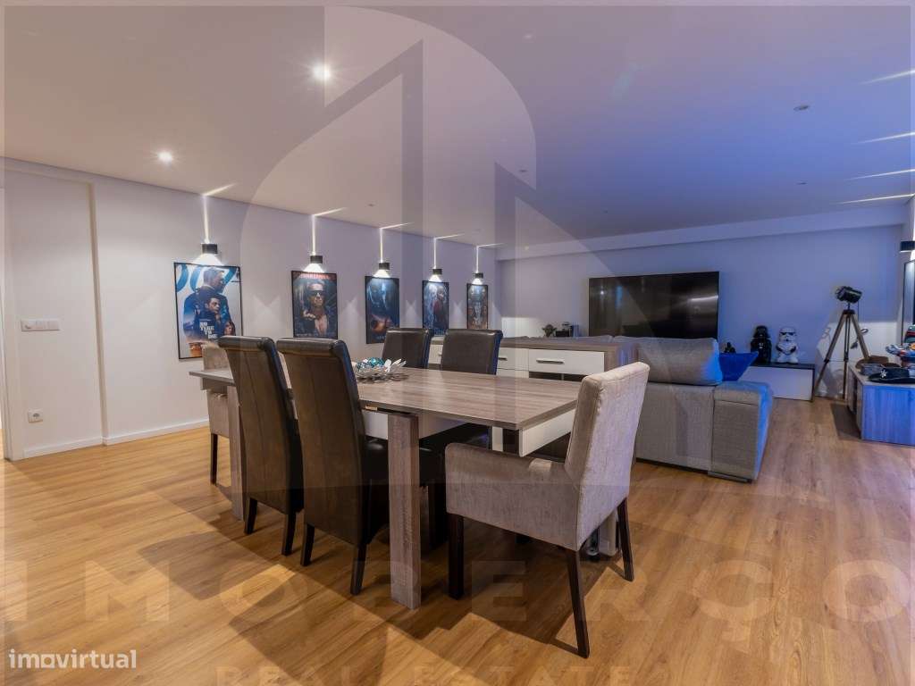 Moradia T3 de Luxo em Creixomil - Como Nova-42