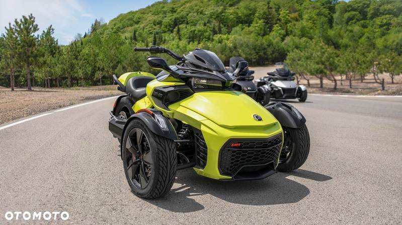 Can-Am Spyder - 5