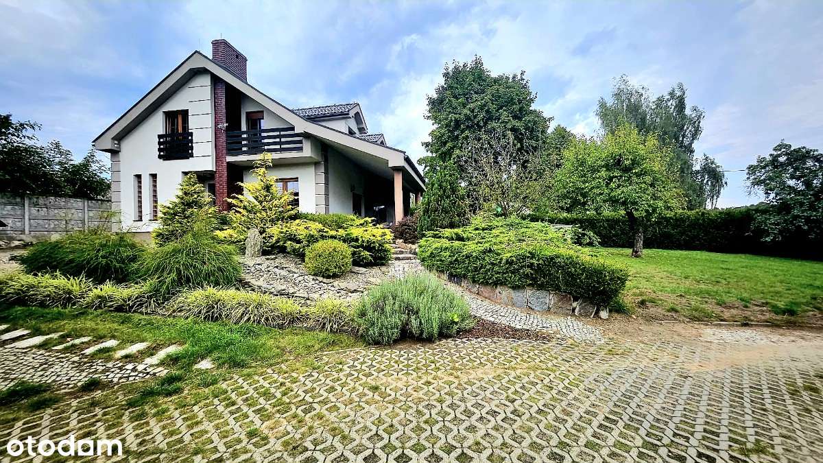 Otoczony naturą  rodzinny dom z możliwością inwestycyjną-0