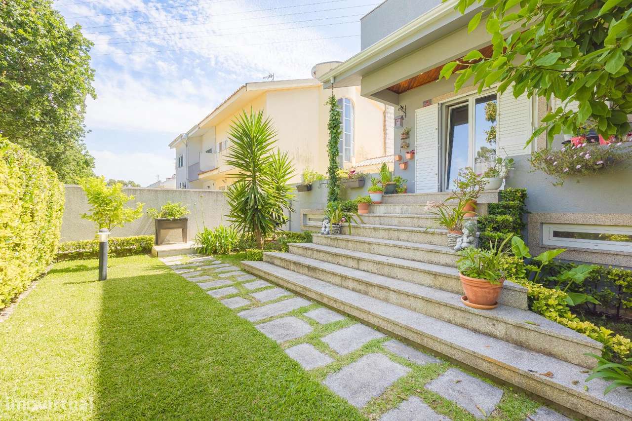 Moradia Exclusiva T5 com Jardim em Leça do Balio-57