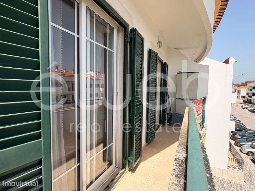 Apartamento T3 com Garagem e Arrecadação, em Aires-13