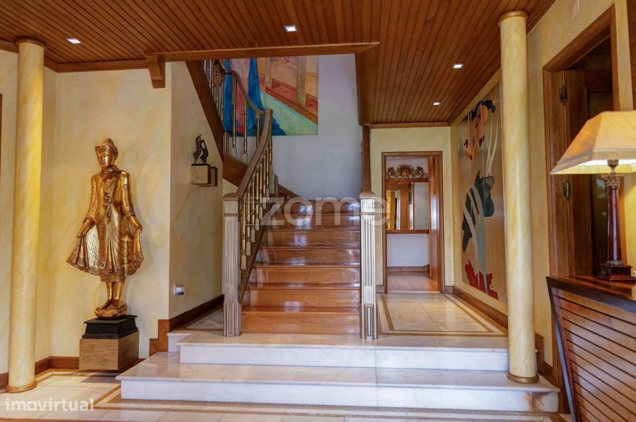 LUXUOSA MORADIA - LOCALIZAÇÃO PREMIUM NO CENTRO DE FAMALICÃO-3