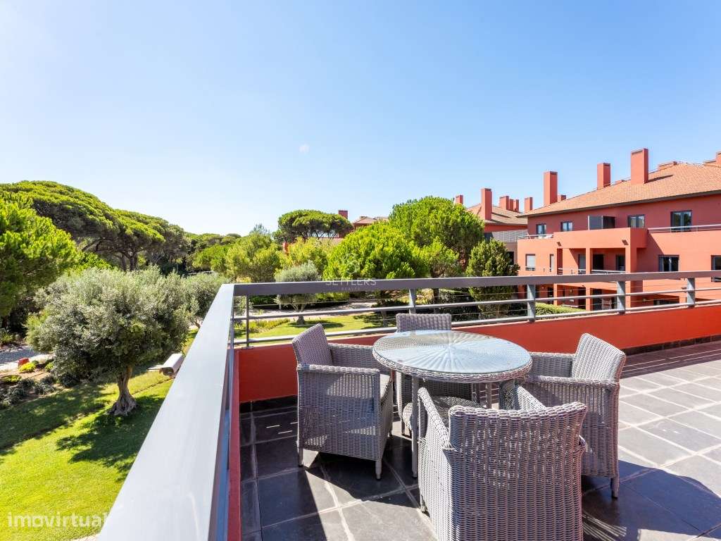 Apartamento T1 em Resort 5* na Quinta da Marinha-1