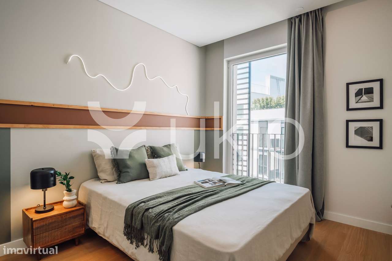 Apartamento T2 com piscina em São Sebastião da Pedreira - Grande imagem: 4/25