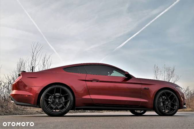 Ford Mustang 5.0 V8 GT - 5