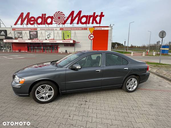 Volvo S60 2.4D Momentum - 3