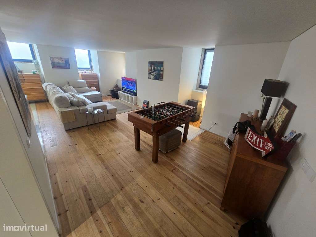 Moradia geminada T3+1, arquitetura tradicional com terraço, totalme... - Grande imagem: 5/44