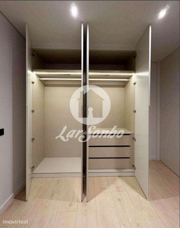 Apartamento T2 novo, 3 frentes, situado em São Cosme, Gondomar-7