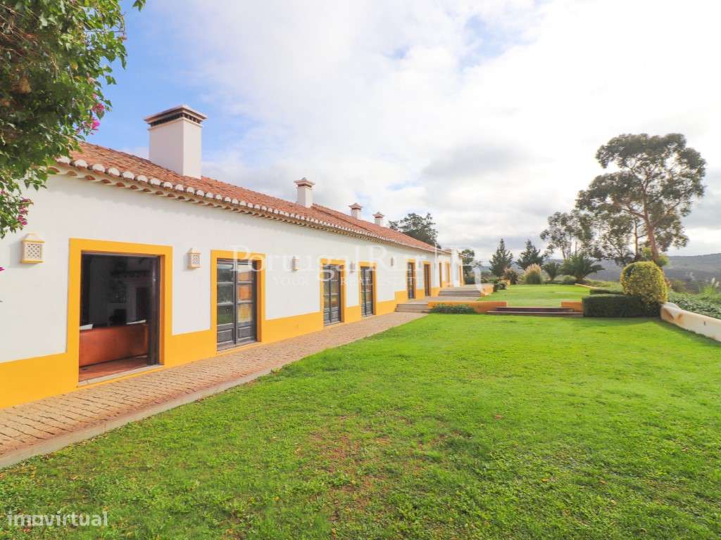 Herdade de Caça Maior com 1000 Hectares + 4 Apartamentos + Anexos-32