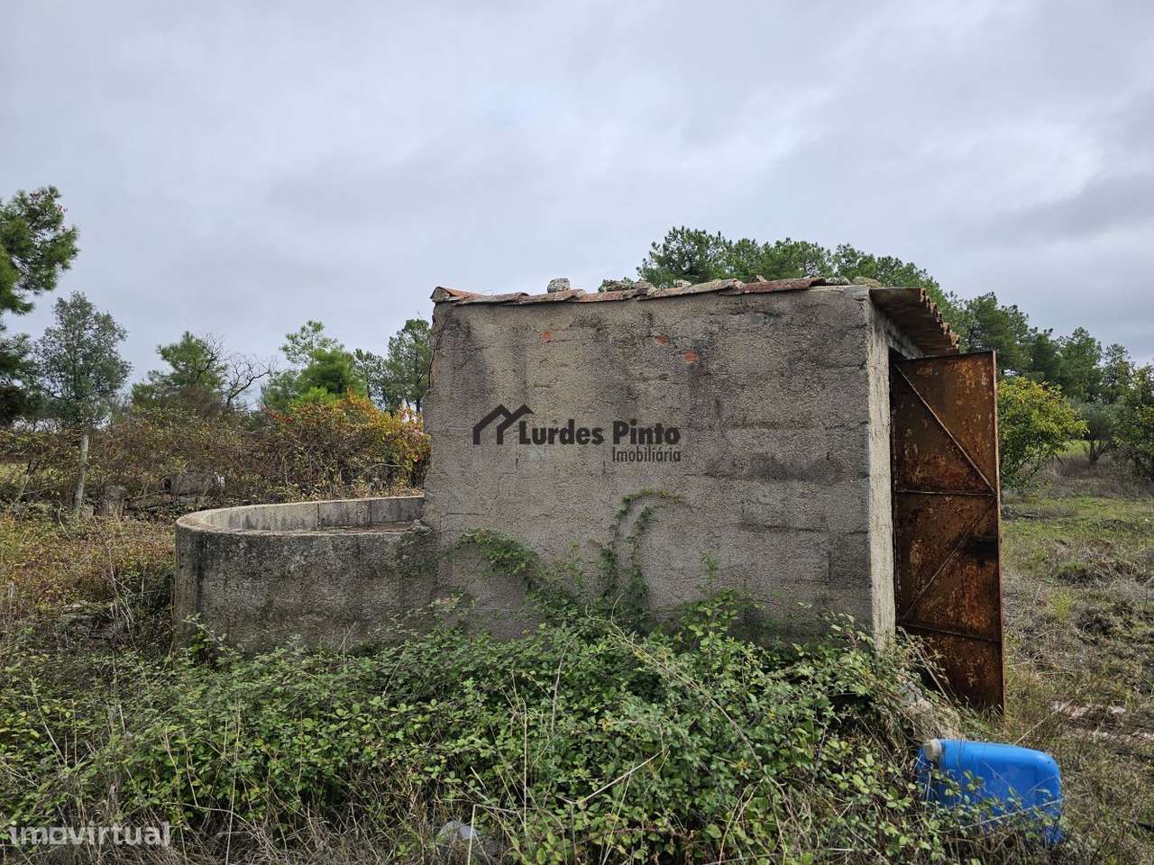 Quinta com construção em pedra-8
