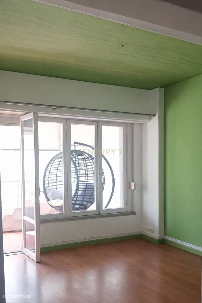 Apartamento T2 +1 Duplex em Alvalade, Lisboa - Oportunidade Única-6