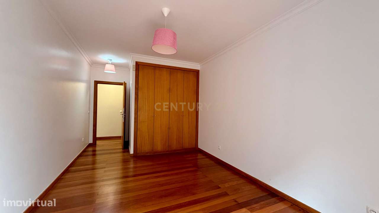 Apartamento T2+1 em Santo António-21