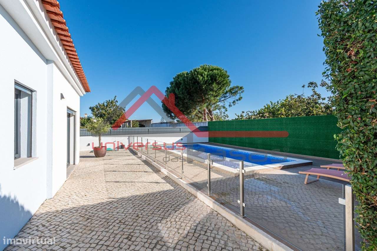 Moradia Térrea Isolada V4 com Piscina Moita - Grande imagem: 4/43