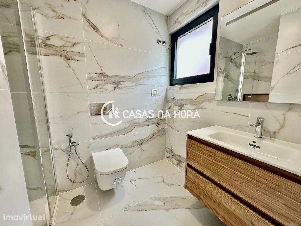 Apartamento Premium T4 em Almada-17
