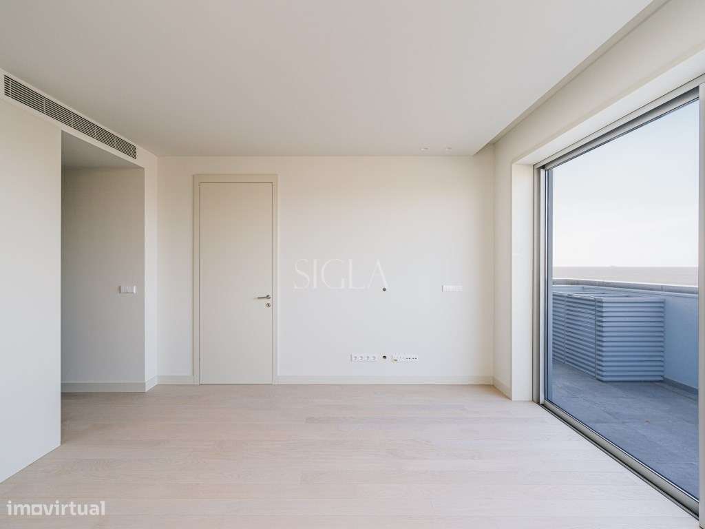 T1 em Primeira Linha de Mar-7