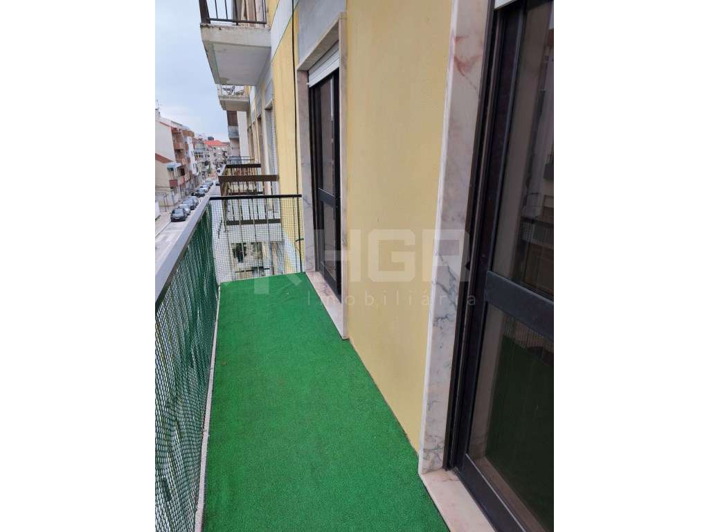 T3 | RENOVADO | 2 CASAS DE BANHO | ALTO SEIXALINHO-29