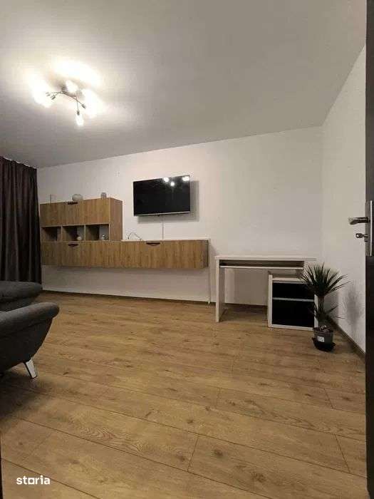 Apartament de inchiriat 2 camere zona 1 Decembrie - Imagine principală: 5/8