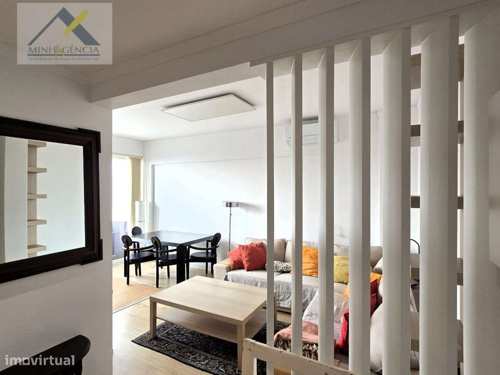 Apartamento T2 remodelado em Setúbal-9