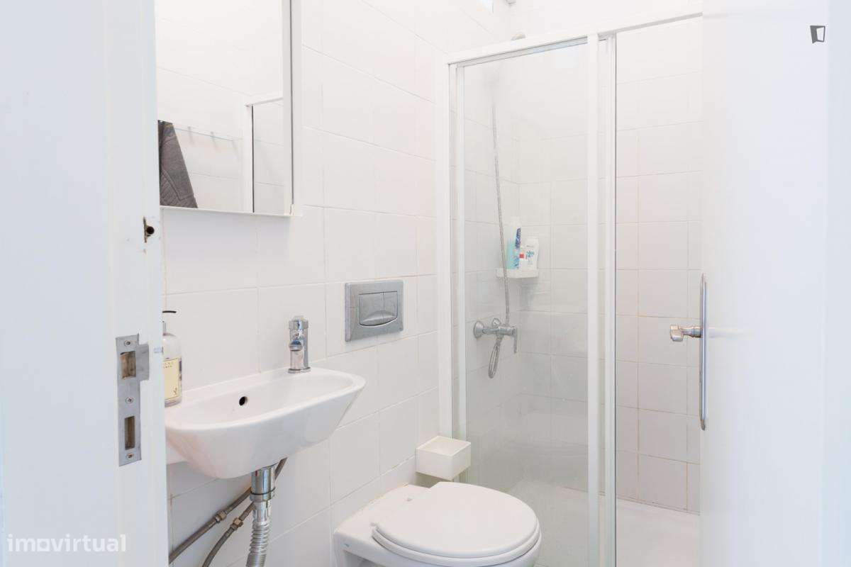 Quarto - localizado em Rio Tinto Porto - Grande imagem: 2/57