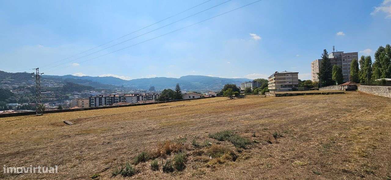 Oferta da Escritura e Registo - Terreno na Vila das Aves - Grande imagem: 5/6