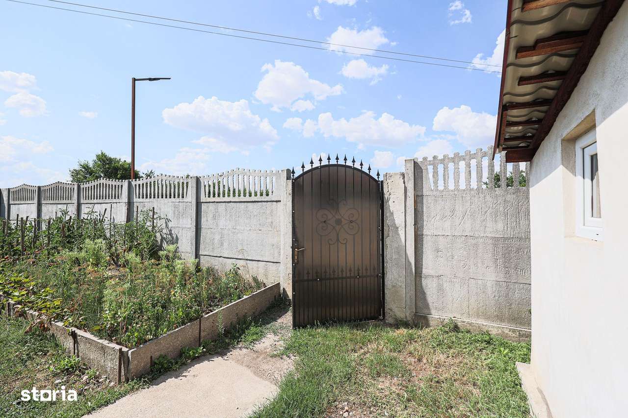 Rezervat Casă renovată cu 3 camere din cărămidă în Gradiste - Imagine principală: 3/12