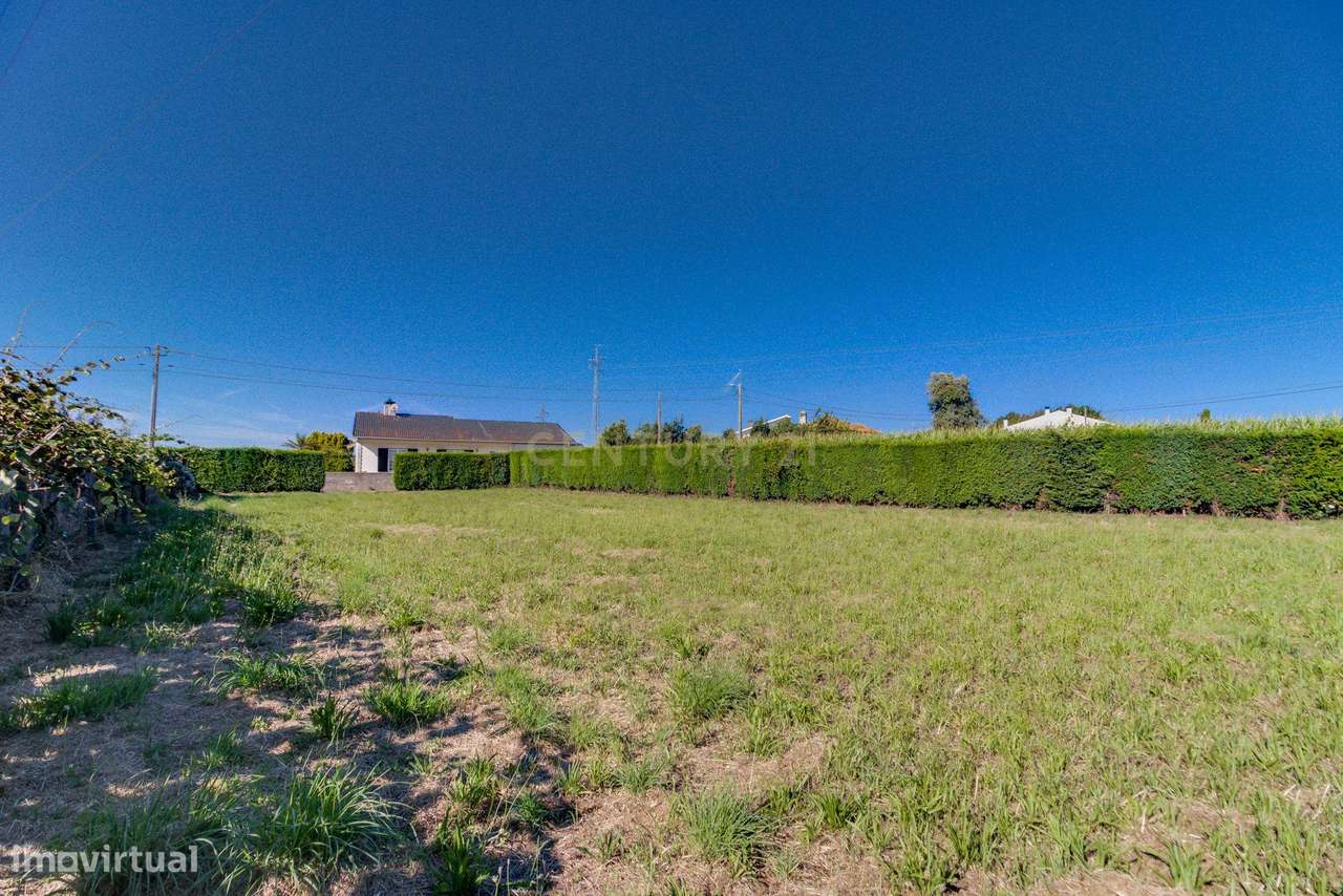 Terreno com 1.290m2 para construção de Moradia  até 774m2, em Salreu - Grande imagem: 5/41