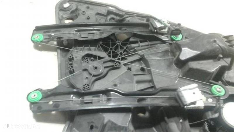 Macara geam stanga spate VW Touareg An 2011 2012 2013 2014 2015 2016 2017 2018 cod 7P6839755A - 2