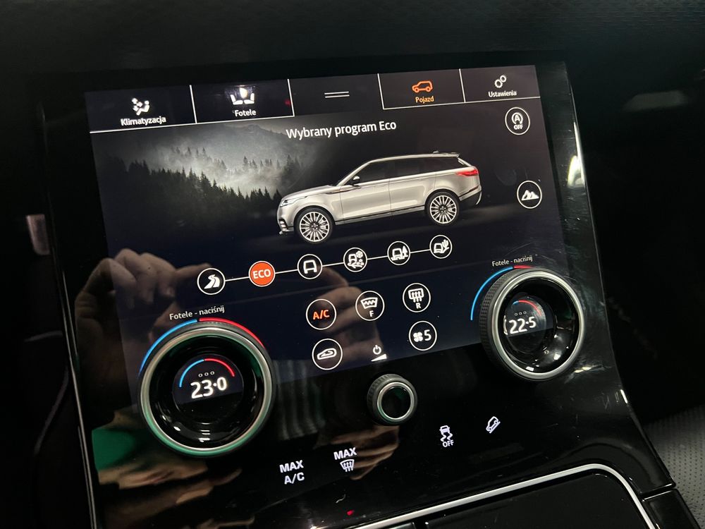 Land-Rover Range-Rover-Velar