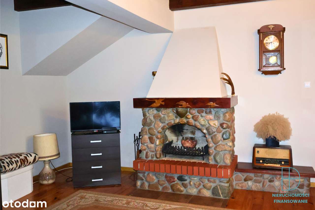 Dom z potencjałem dla dwóch rodzin-10