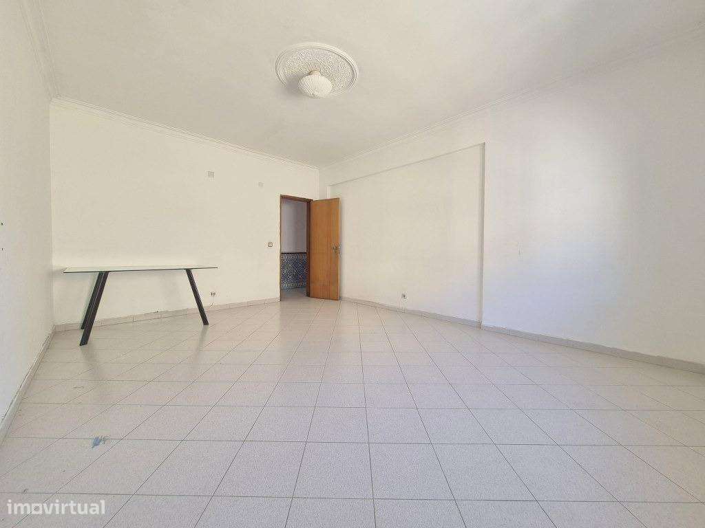 Apartamento T2 Central Serra das Minas - Grande imagem: 4/17