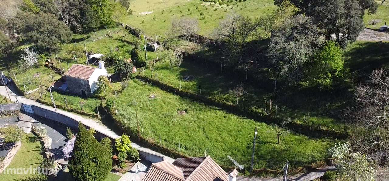 Moradia em granito p/ recuperar – Oliveira de Frades-31