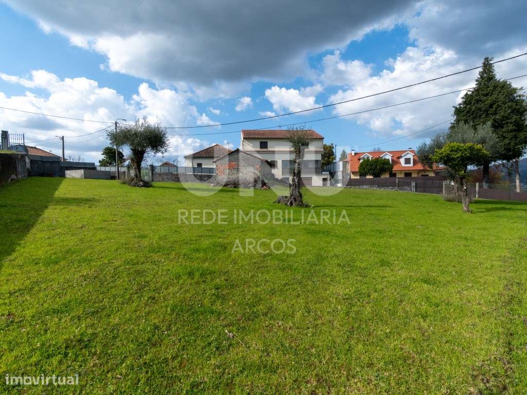 Moradia Bi-Familiar - Grande imagem: 3/46