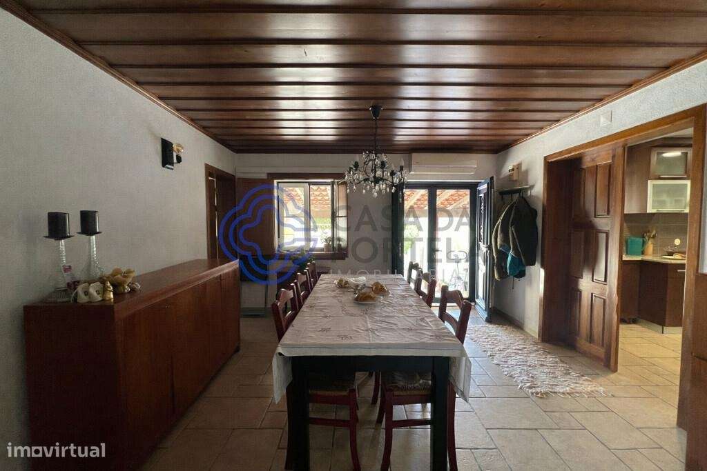 Moradia T3 com terreno a 15 minutos da cidade de Tomar no Centro de Po - Grande imagem: 4/25