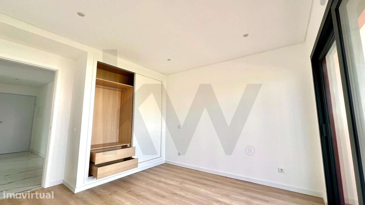 Apartamento T3 com acabamentos de alto padrão em Portimão - Grande imagem: 4/15