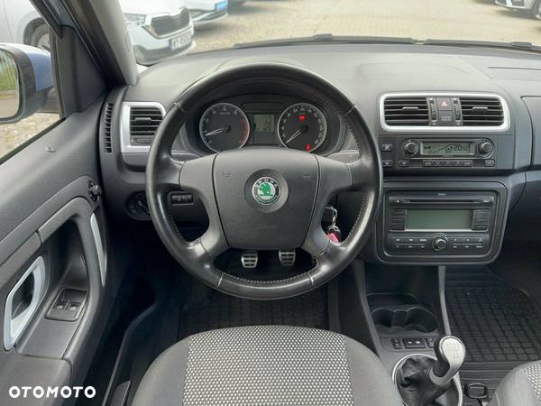 Skoda Roomster 1.6 16V Scout - 11