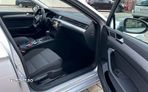 Volkswagen Passat Variant 2.0 TDI SCR DSG Business - 23