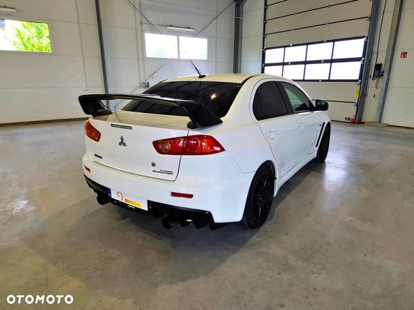 Mitsubishi Lancer Evolution - 5