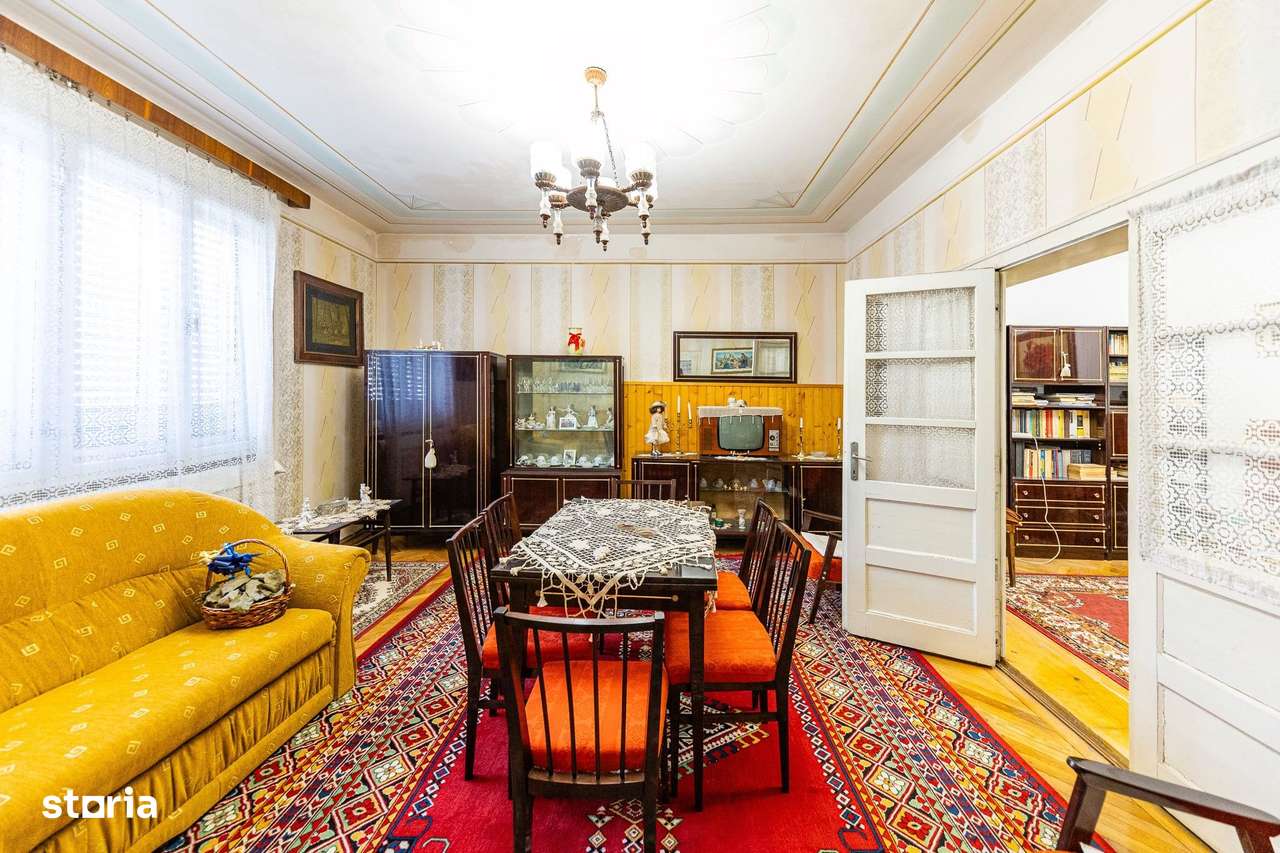 De Vânzare: Casă cu Teren în Zona Lunei, Timișoara - Imagine principală: 4/20