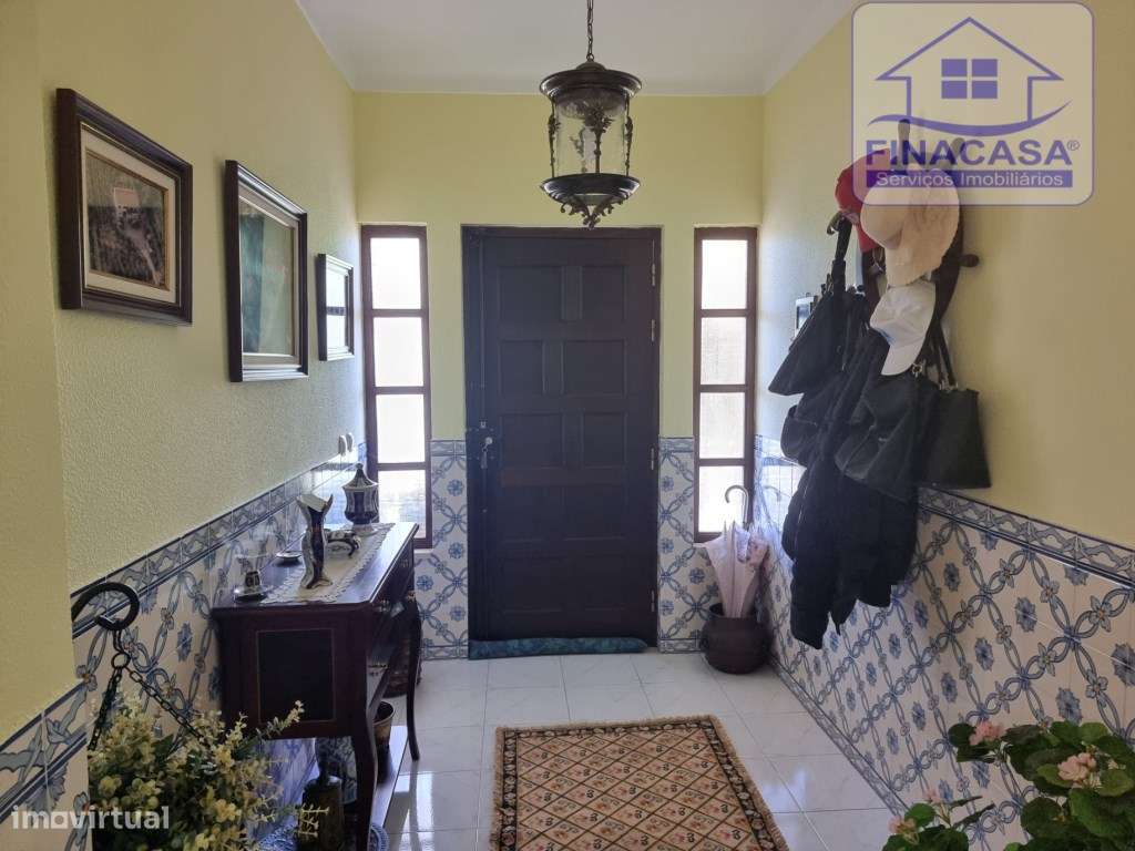 Moradia T4 isolada inserida em terreno com 5000m2 - Camarral (Palmela) - Grande imagem: 3/44