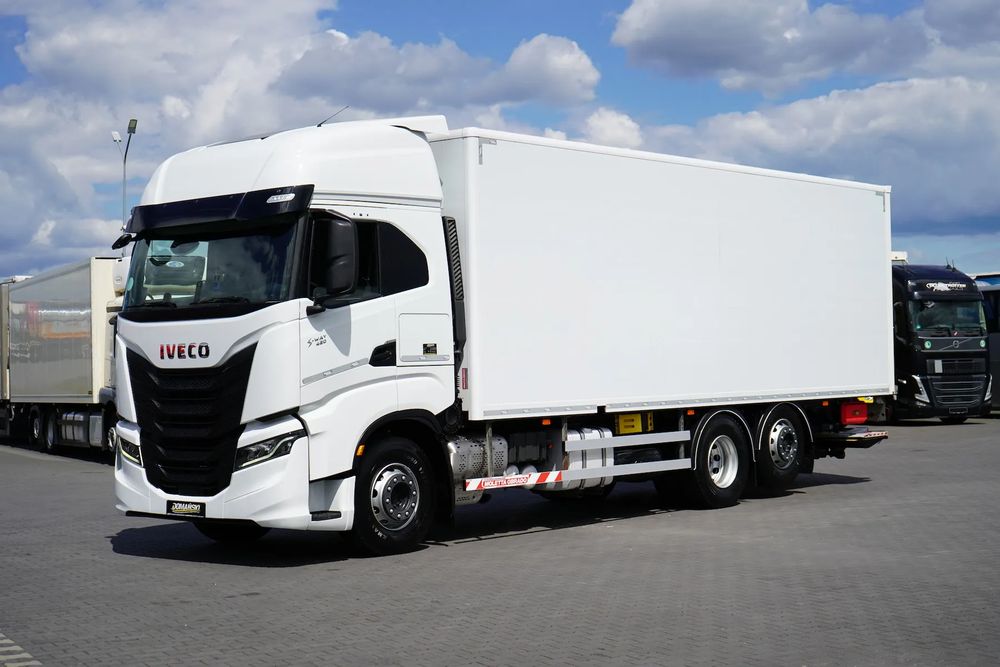 Iveco S-Way 2021