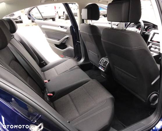 Volkswagen Passat 1.5 TSI EVO Comfortline DSG - 32