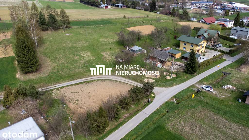 300m od DK 19, pośród niskiej zabudowy - Pełny obrazek: 2/4