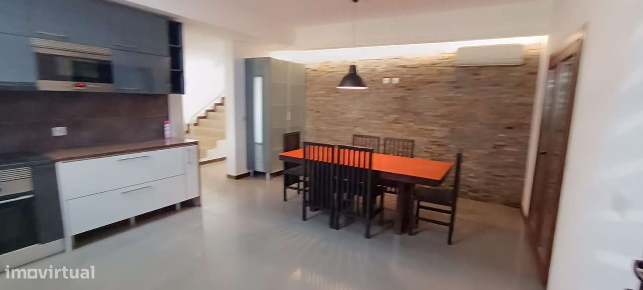 Moradia T4 Isolada na Urbanização do Bonito – Entroncamento-37